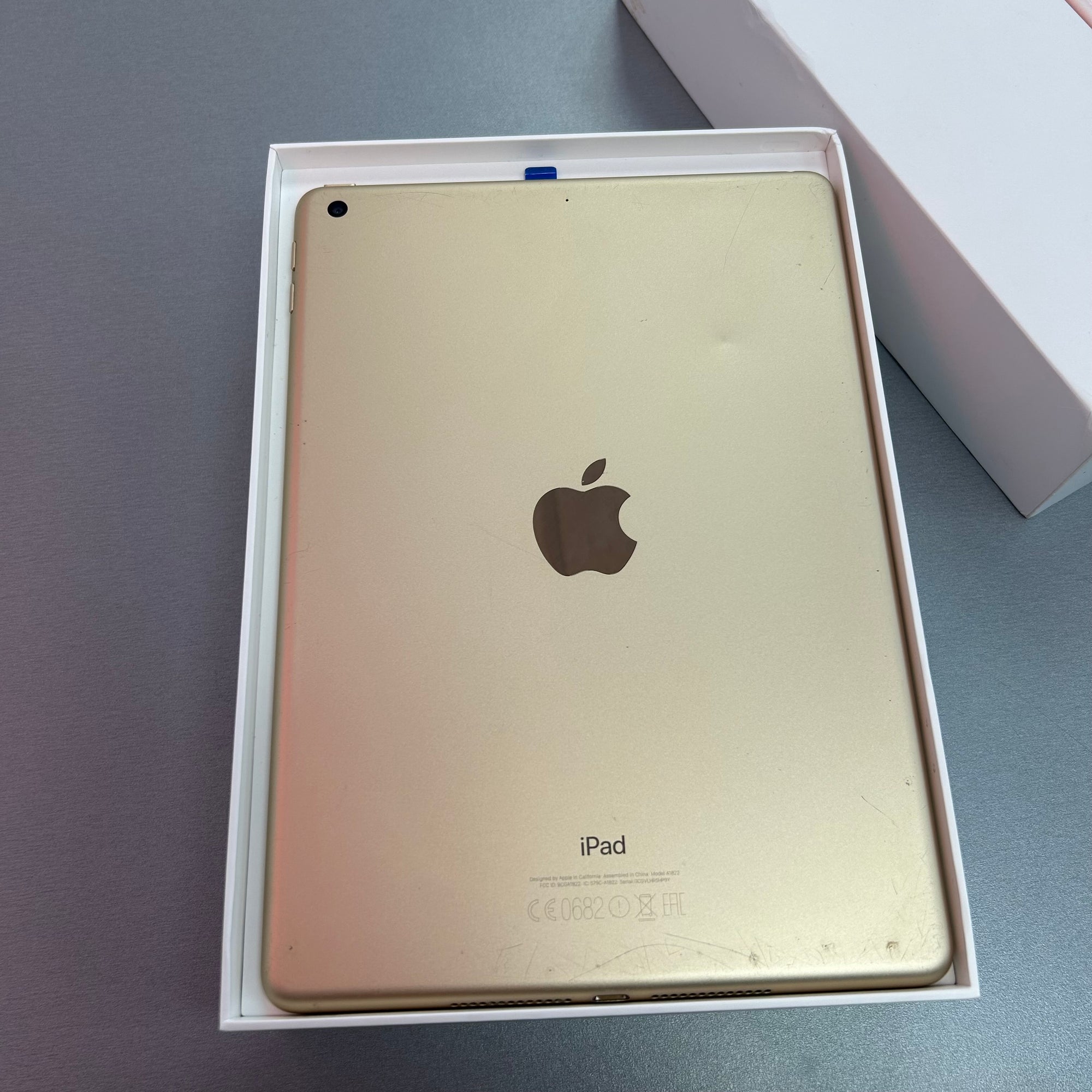 Apple iPad 5th Generation 128GB WiFi Rose Gold