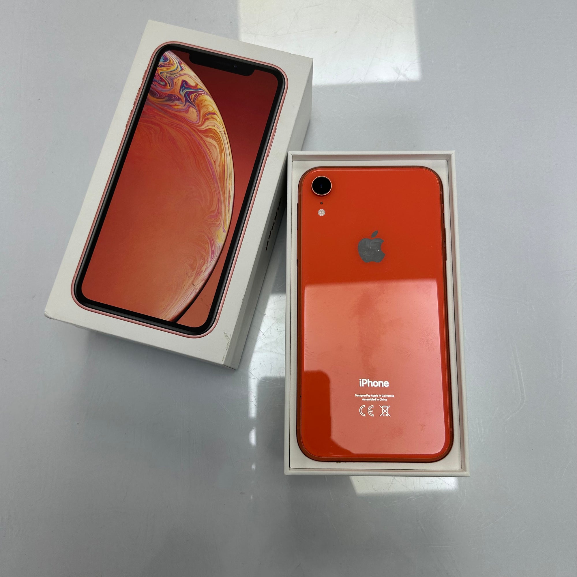 Apple iPhone XR Coral 64GB 100% Battery Health