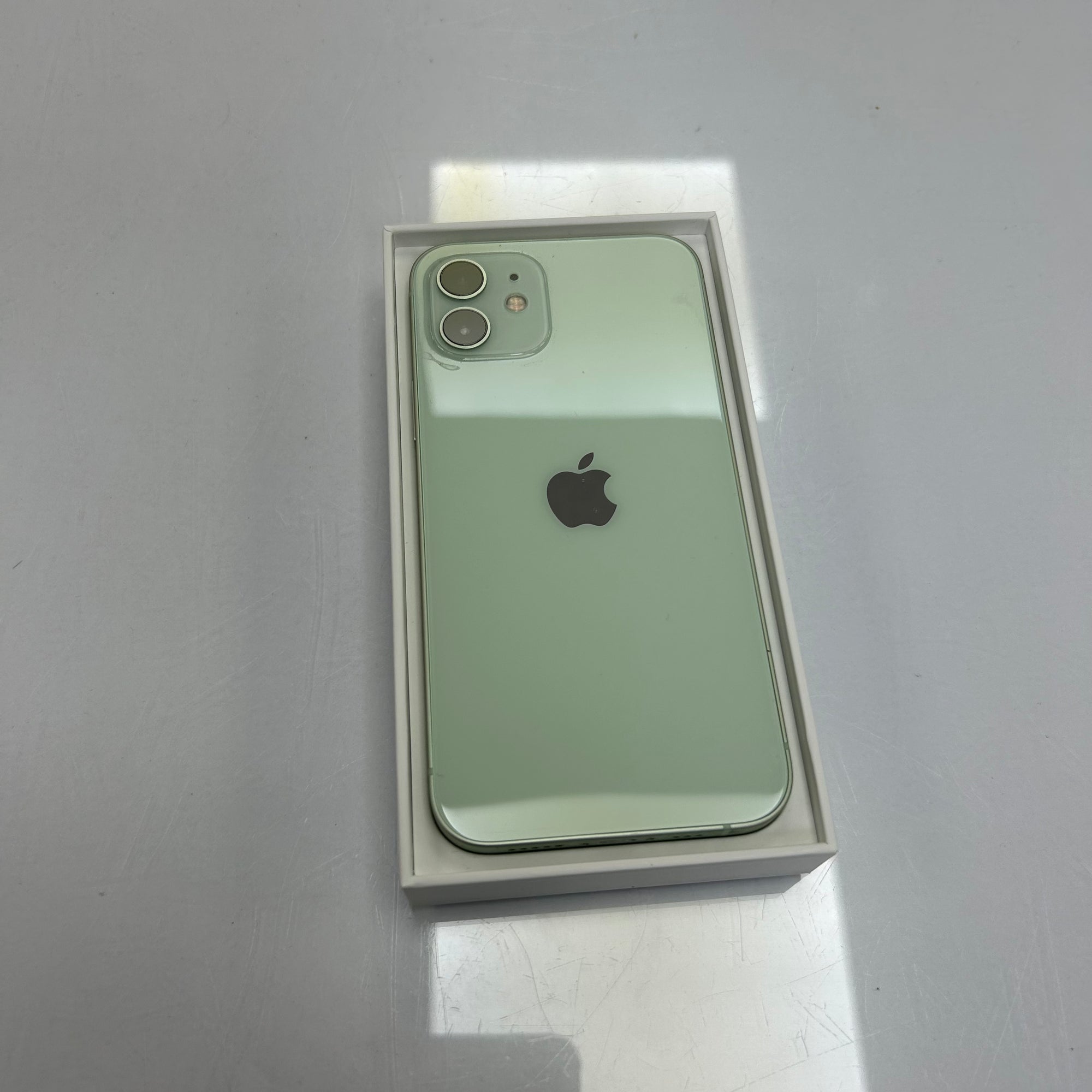 Apple iPhone 12 64GB Green - 100% Health Battery