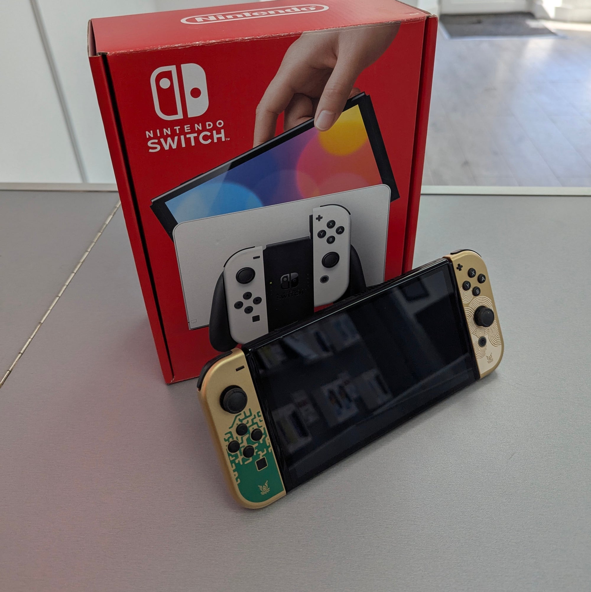 Nintendo Switch 64GB OLED Zelda Edition